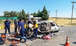 Uşak'ta kamyonla çarpışan otomobildeki baba ve kızı hayatını kaybetti