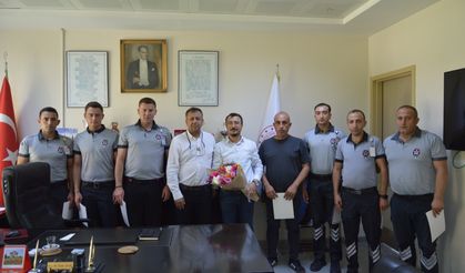 Başhekim Acar, darp edilen doktor Kandemir’i makamında ağırladı