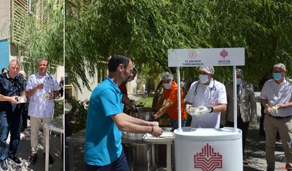 Aşure günü hastanede unutulmadı