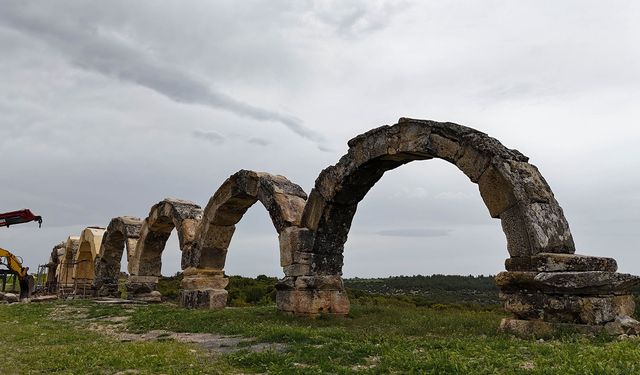 Uşak'taki 2 bin yıllık 8 su kemeri tekrar ayağa kaldırıdı