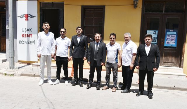 Alperen Ocakları Uşak İl Başkanı Kent Konseyini Ziyaret Etti