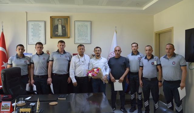 Başhekim Acar, darp edilen doktor Kandemir’i makamında ağırladı