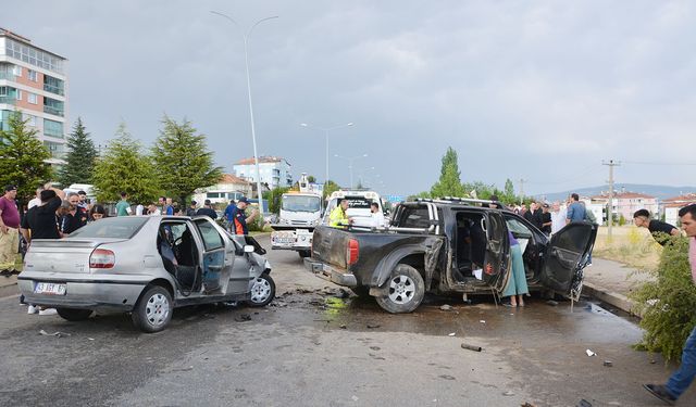 Uşak'ta akıl almaz kaza