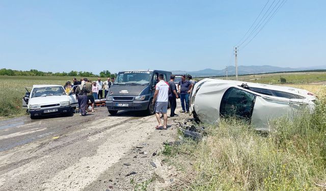 Uşakta Trafik Kazası! 5 Yaralı!