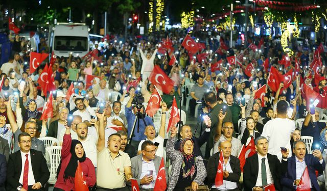 Uşak'ta, 15 Temmuz Demokrasi ve Milli Birlik Günü dolayısıyla program düzenlendi