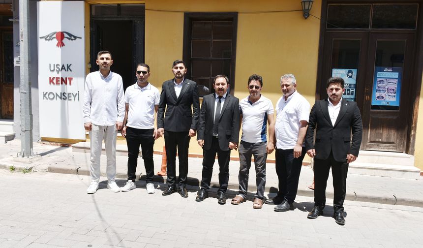 Alperen Ocakları Uşak İl Başkanı Kent Konseyini Ziyaret Etti