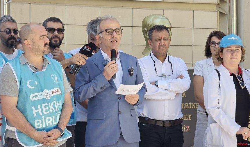Uşak’ta doktora şiddet protesto edildi
