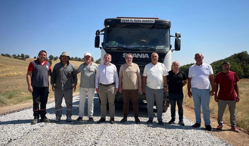 Uşak’ta yol yapım çalışmaları devam ediyor